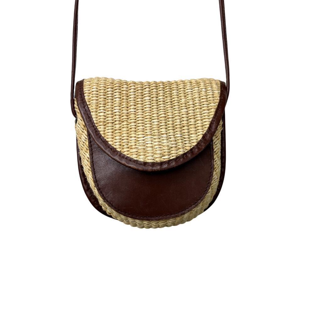 Vintage I.Magnin Woven Raffia Brown Leather Crossbody Purse Bag Flap Closure